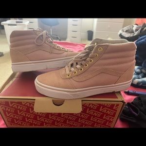 Vans heels and clothes